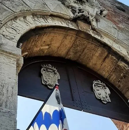 Cor Magis Kamullia - 200 Meters From The Historic Center And Close To The Train Station Apartment Siena